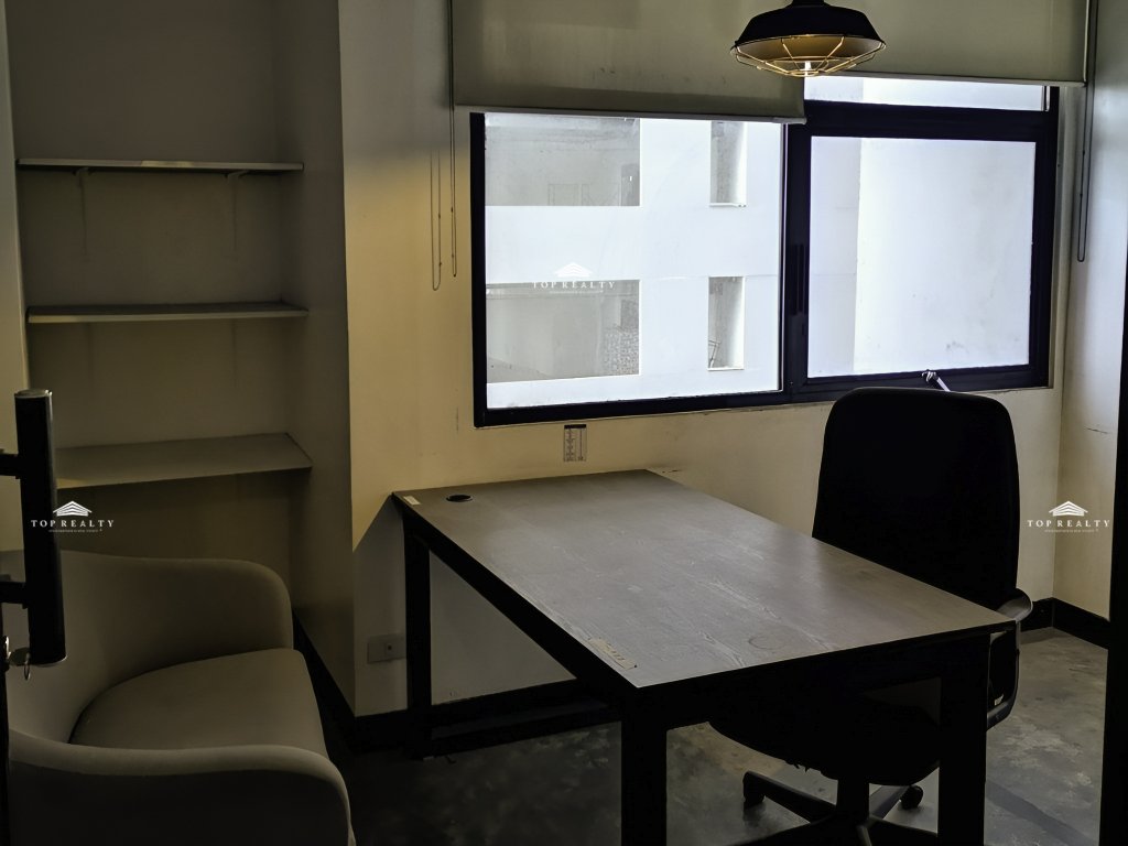 AIC Burgundy Empire Tower Office Space for Rent 5