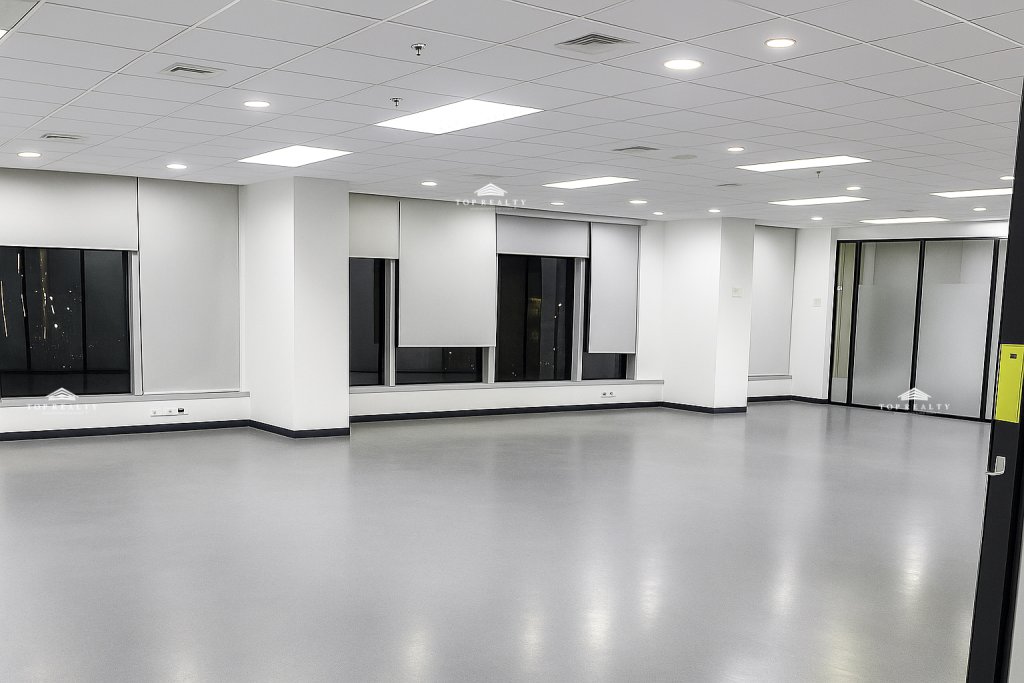 PBcom Tower Office for Rent
