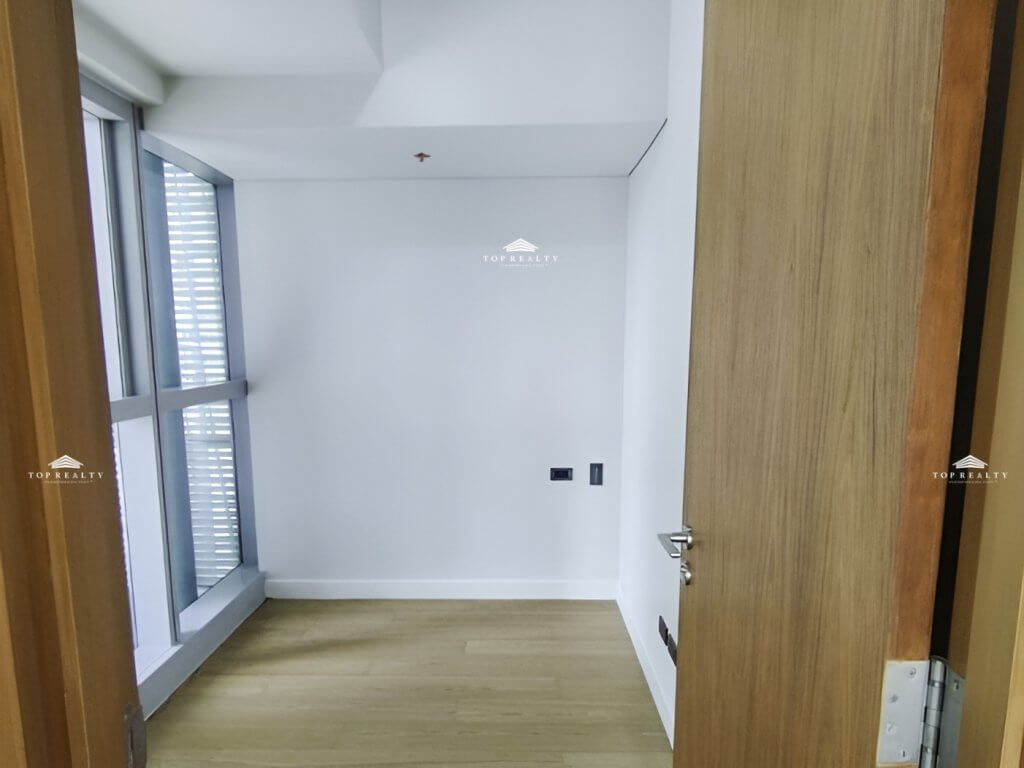 The Seasons Residences Condo for Rent 4