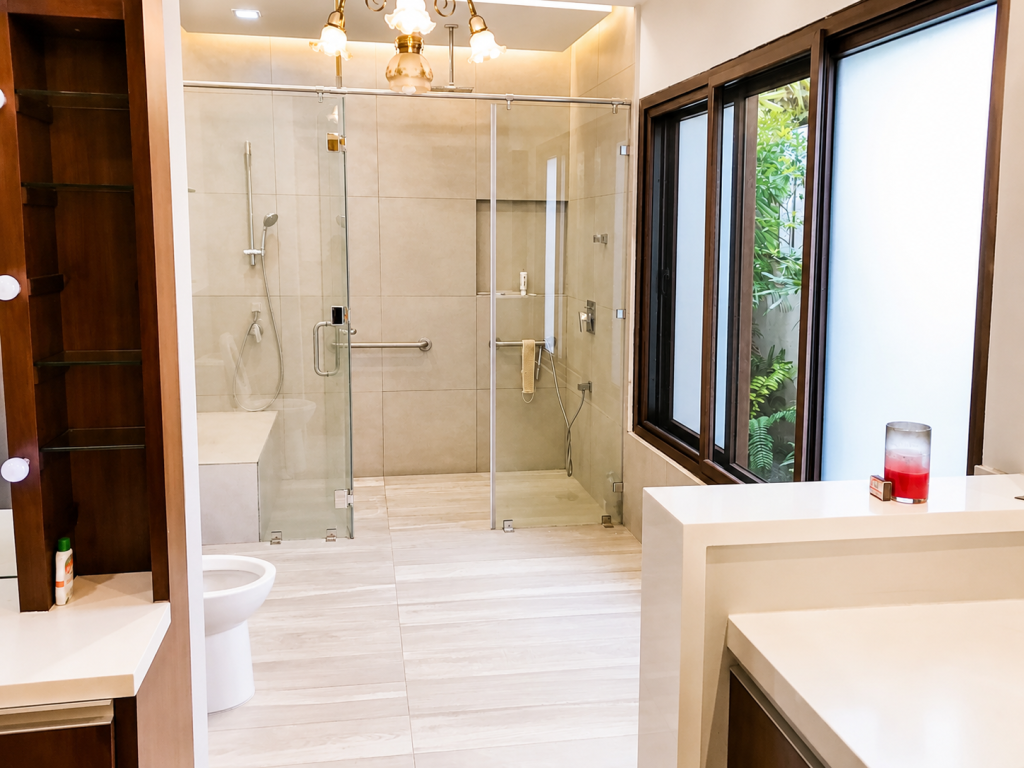 3 Bedroom 3BR House for Rent in Makati City at Dasmarinas Village 1