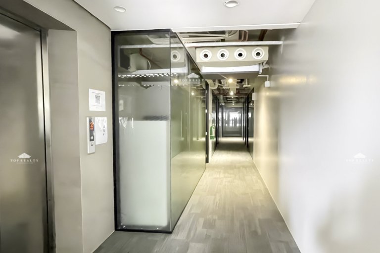 2080 Sqm. Whole Commercial  Building for Rent in Makati 10