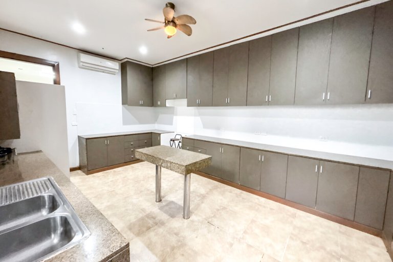 Ayala Alabang Village House for Rent in Muntinlupa City 9