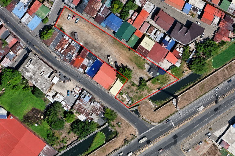 Commercial Lot for Lease in Taguig City 2