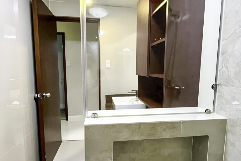 Condo for Rent at Bellagio Taguig City 4