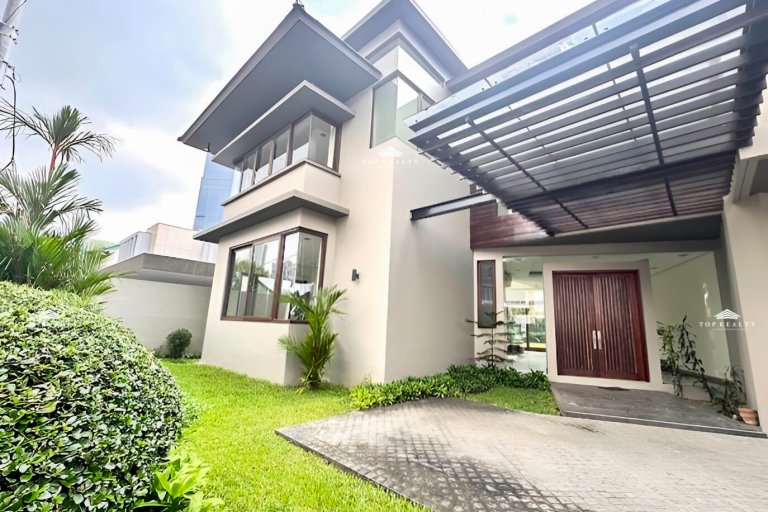 East Greenhills House for Rent in Mandaluyong City