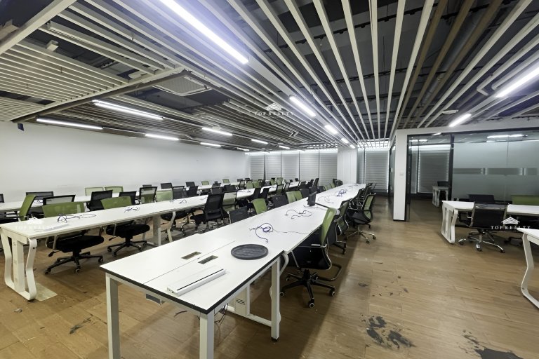 Paranaque City Commercial Space 7