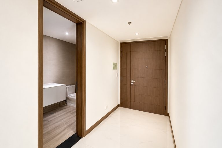 Park Central Towers Condo for Rent in Makati City 4